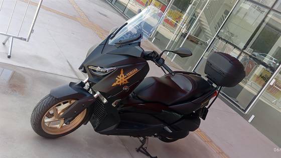 YAMAHA XMAX ABS 